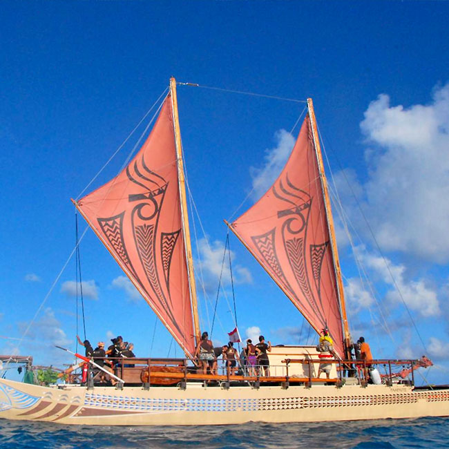 Hokulea, Pirogue polynésienne